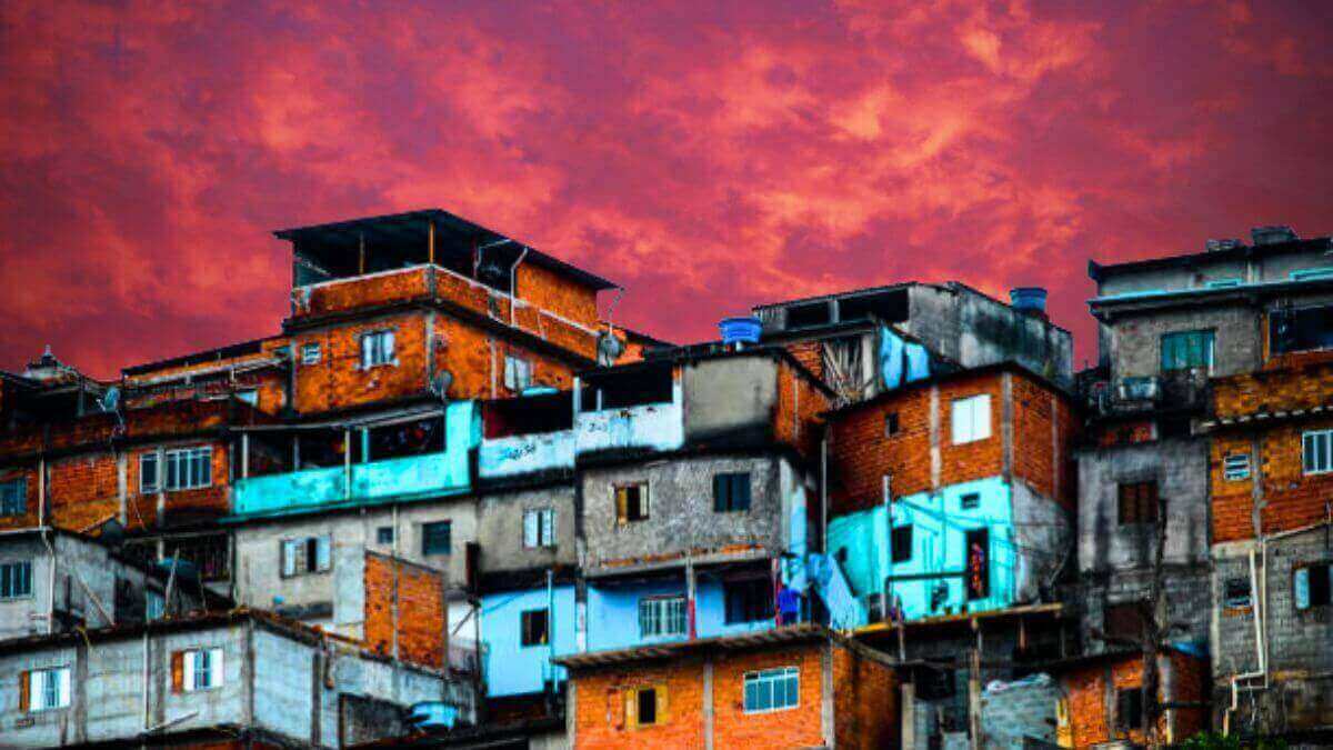 calor extremo favelas de brasil