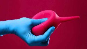 el peligro del enema de café