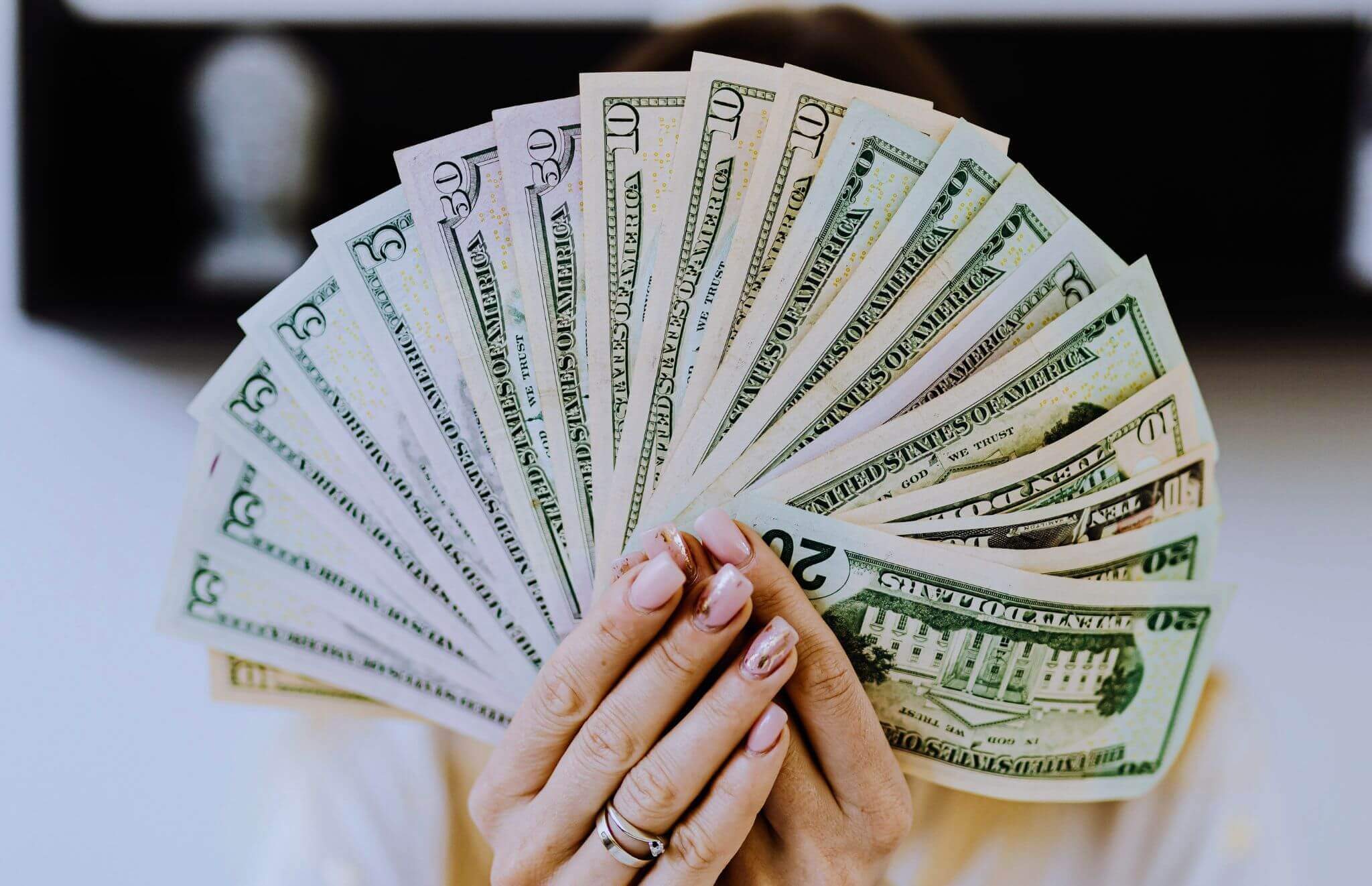 cómo generar más dinero