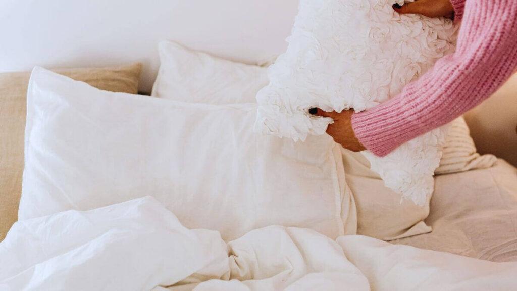 ¿Qué tipo de almohada es la más recomendable para dormir